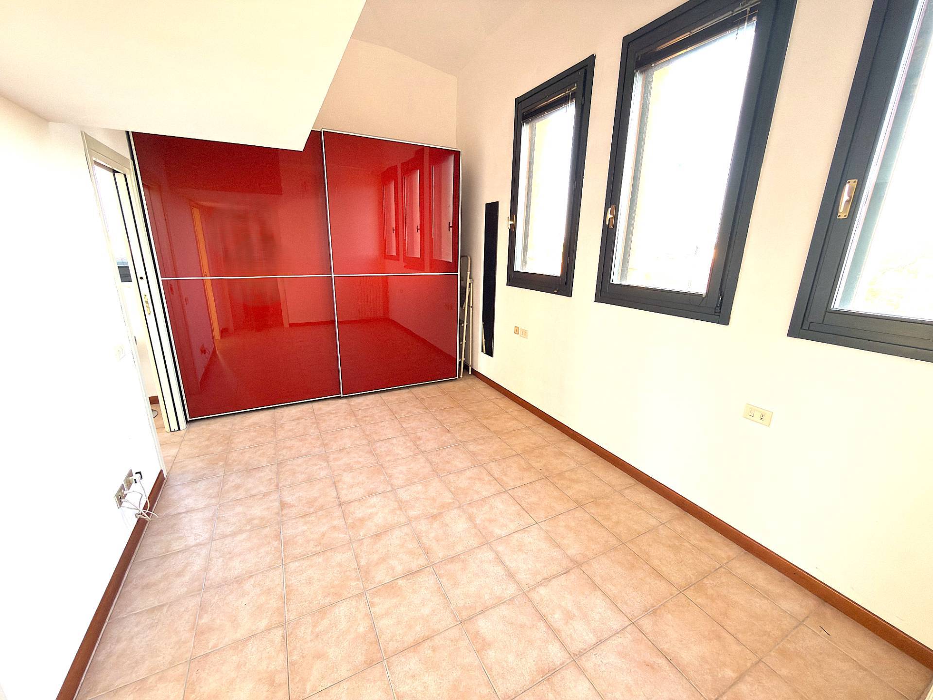 Attico in vendita a Cavenago di Brianza, Centro