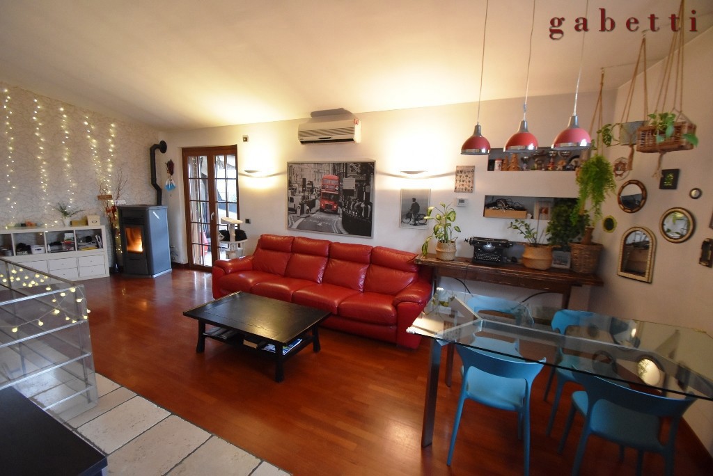 Casa indipendente in vendita a Pregnana Milanese