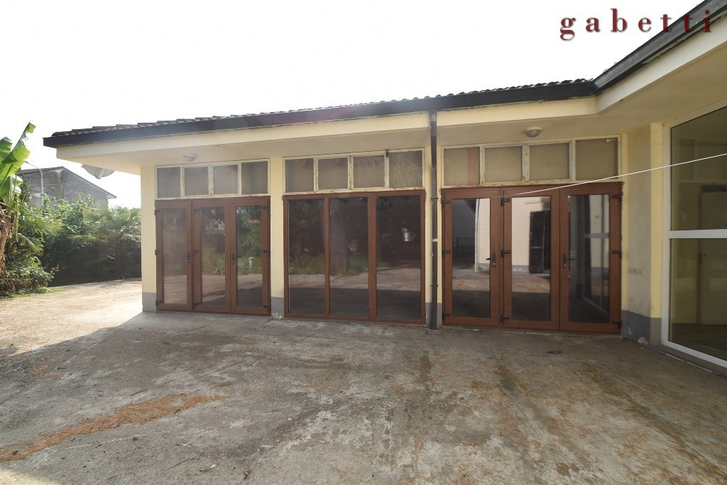Villa in vendita a Trecate