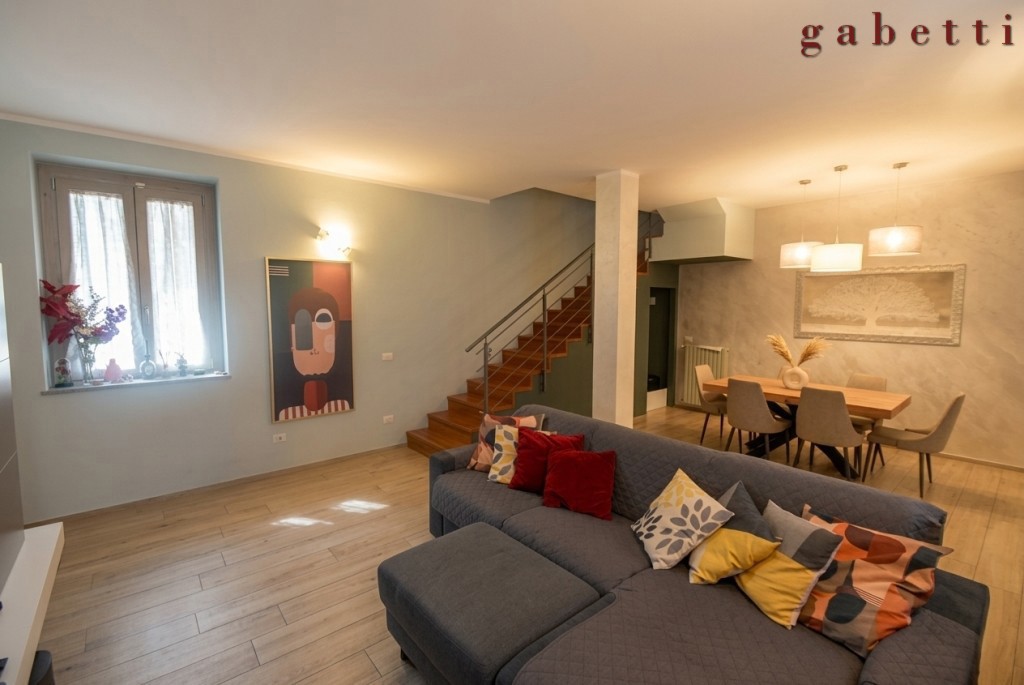 Casa indipendente con giardino a Corbetta