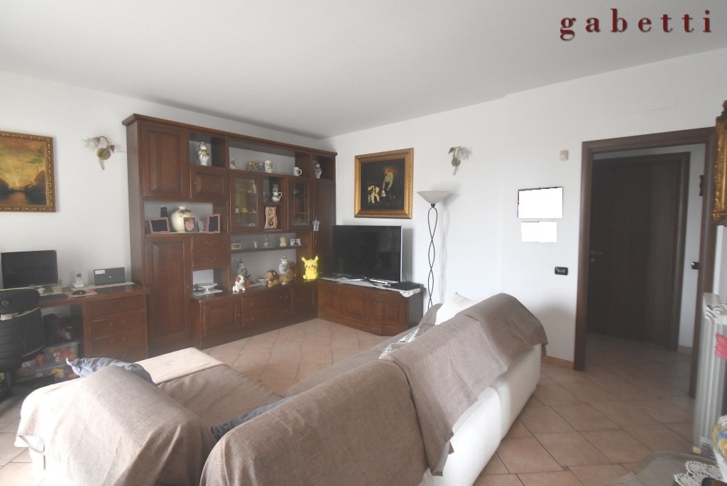 Trilocale arredato in affitto a Corbetta