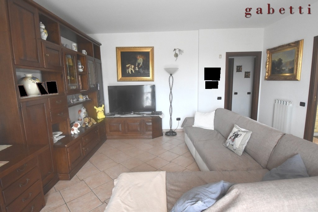 Trilocale arredato in affitto a Corbetta