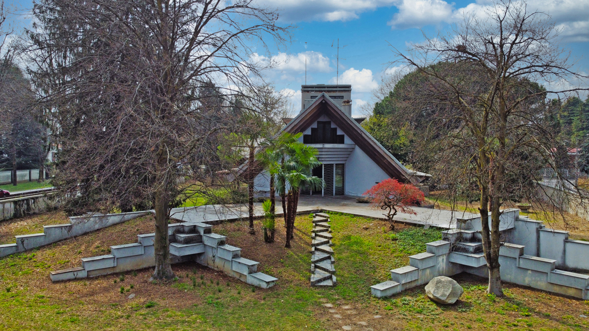 Villa con giardino a Inveruno