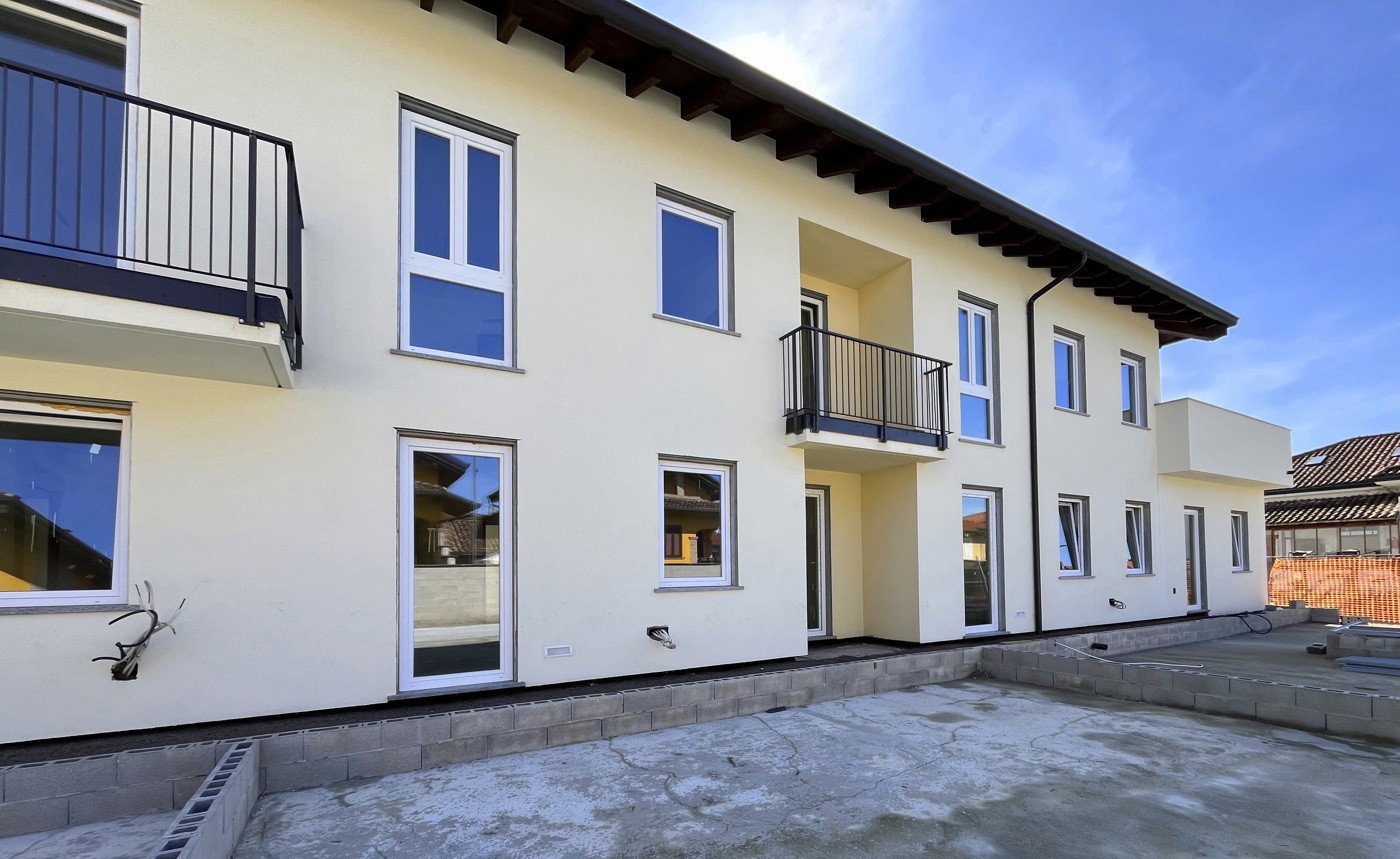 Trilocale con giardino a Buscate