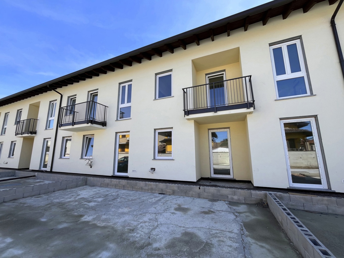 Trilocale con giardino a Buscate