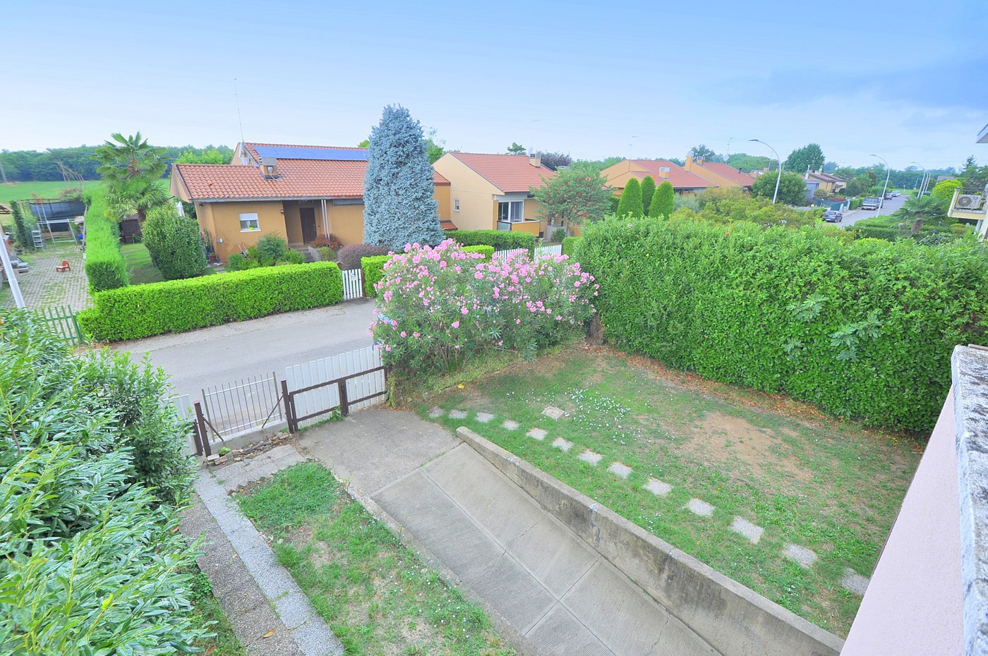 Villa con giardino a Inveruno