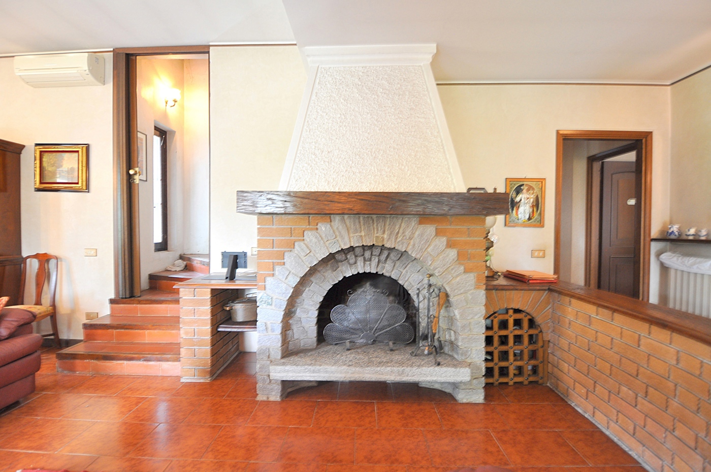 Villa con giardino a Robecchetto con Induno