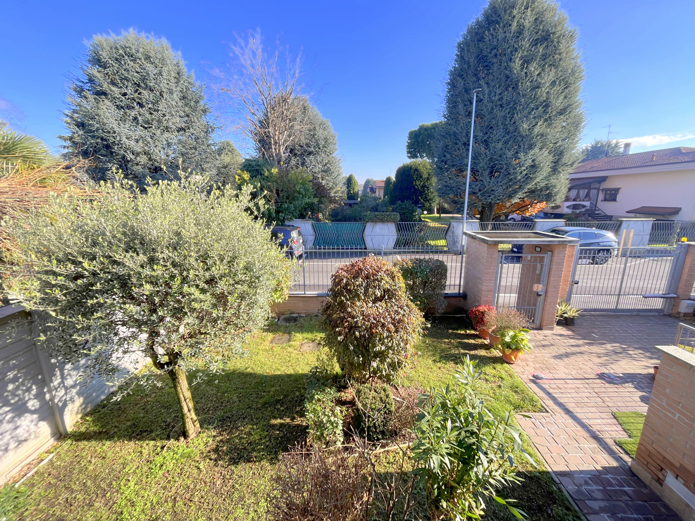 Villa con giardino a Mesero