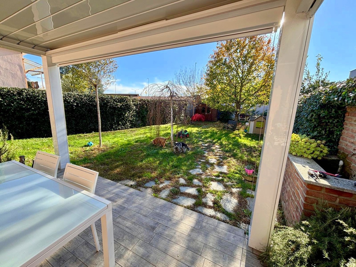 Casa indipendente con giardino a Casorezzo