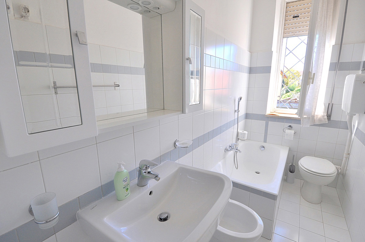 Villa con giardino a Inveruno