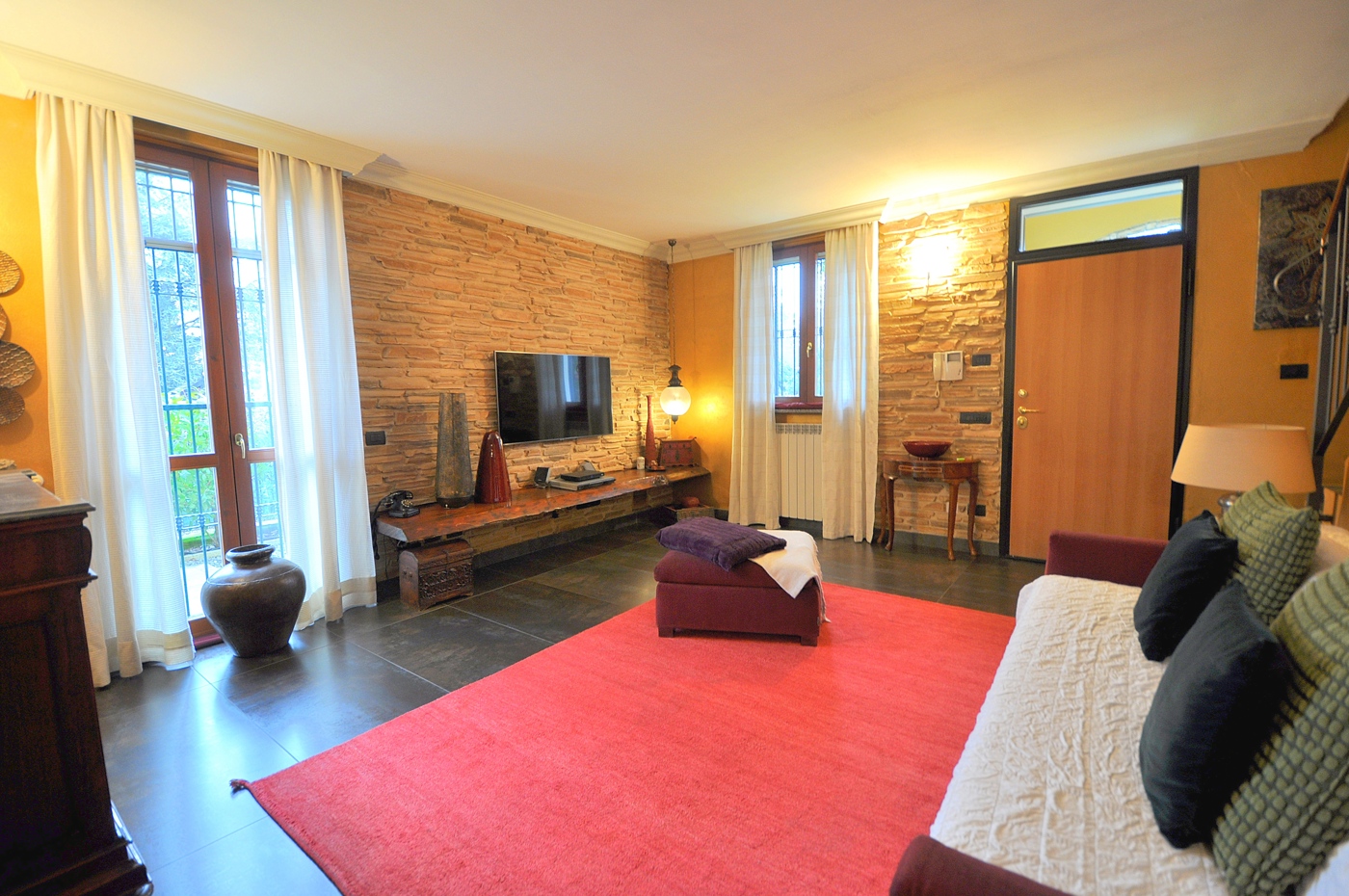 Villa con giardino a Arconate