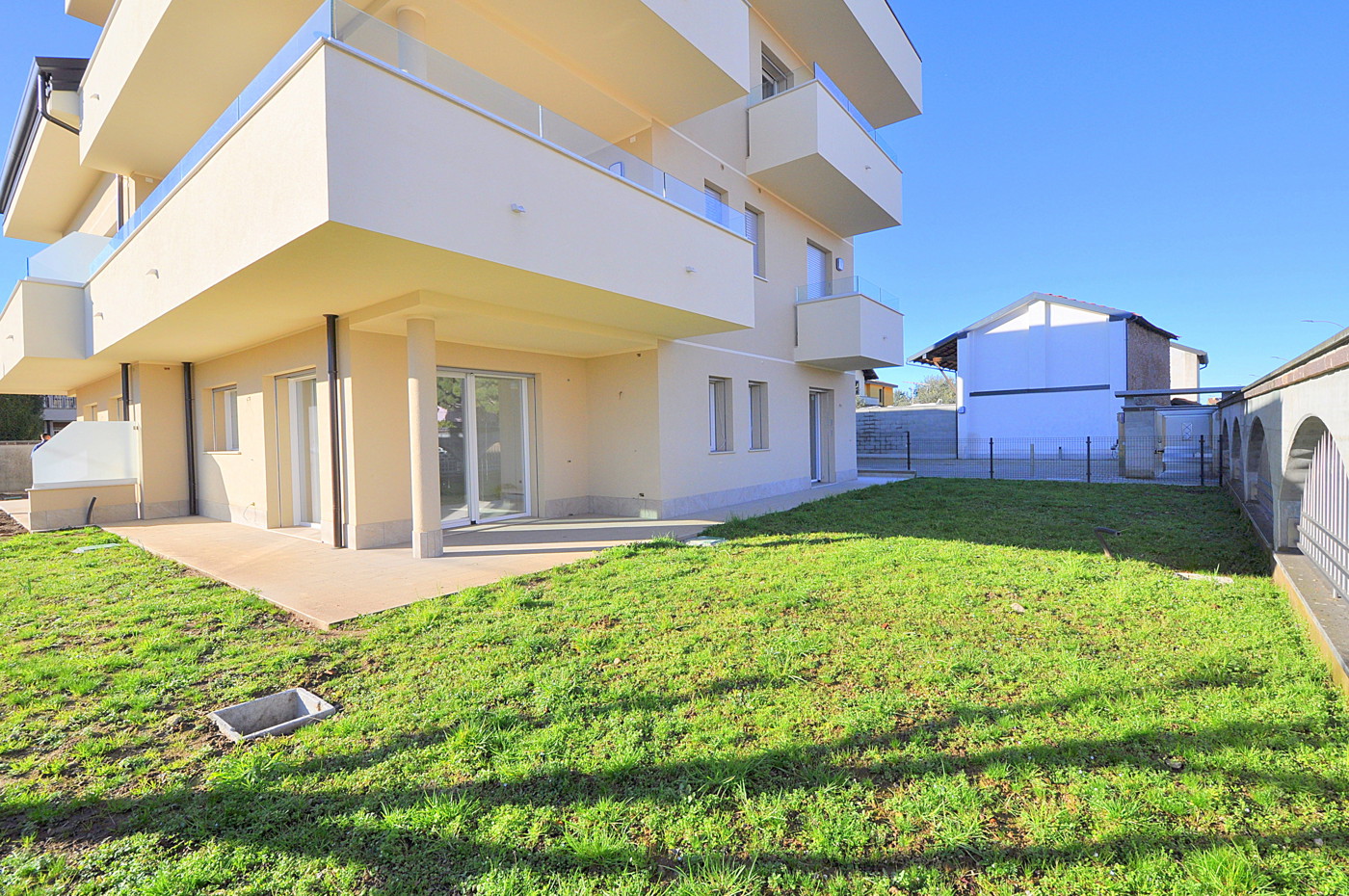 Trilocale con giardino a Casorezzo