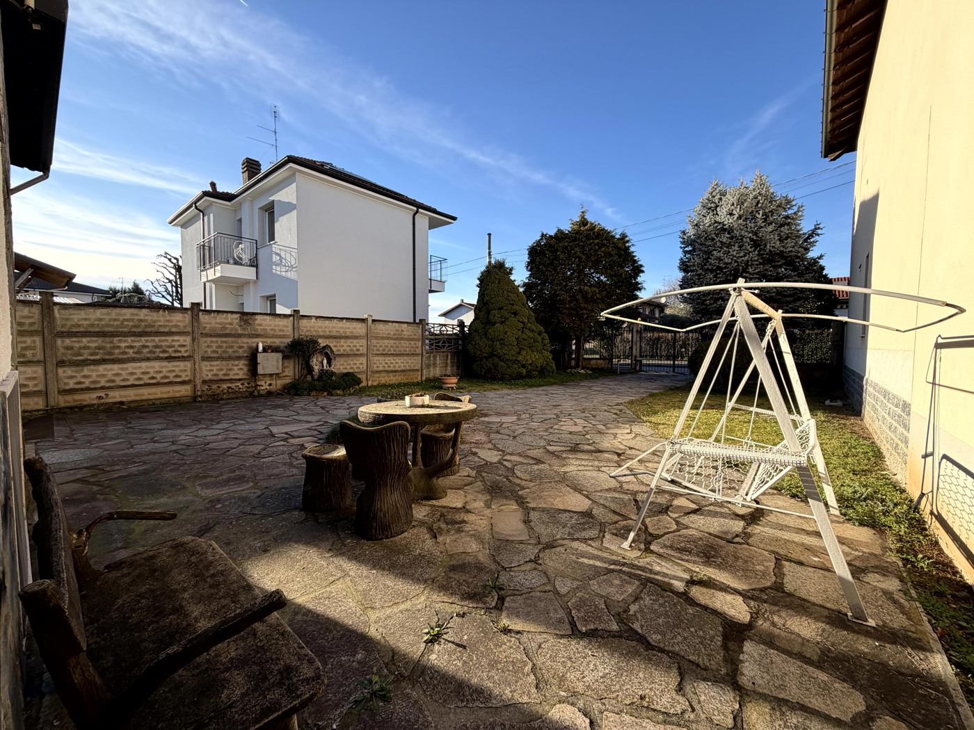 Villa con giardino a Mesero