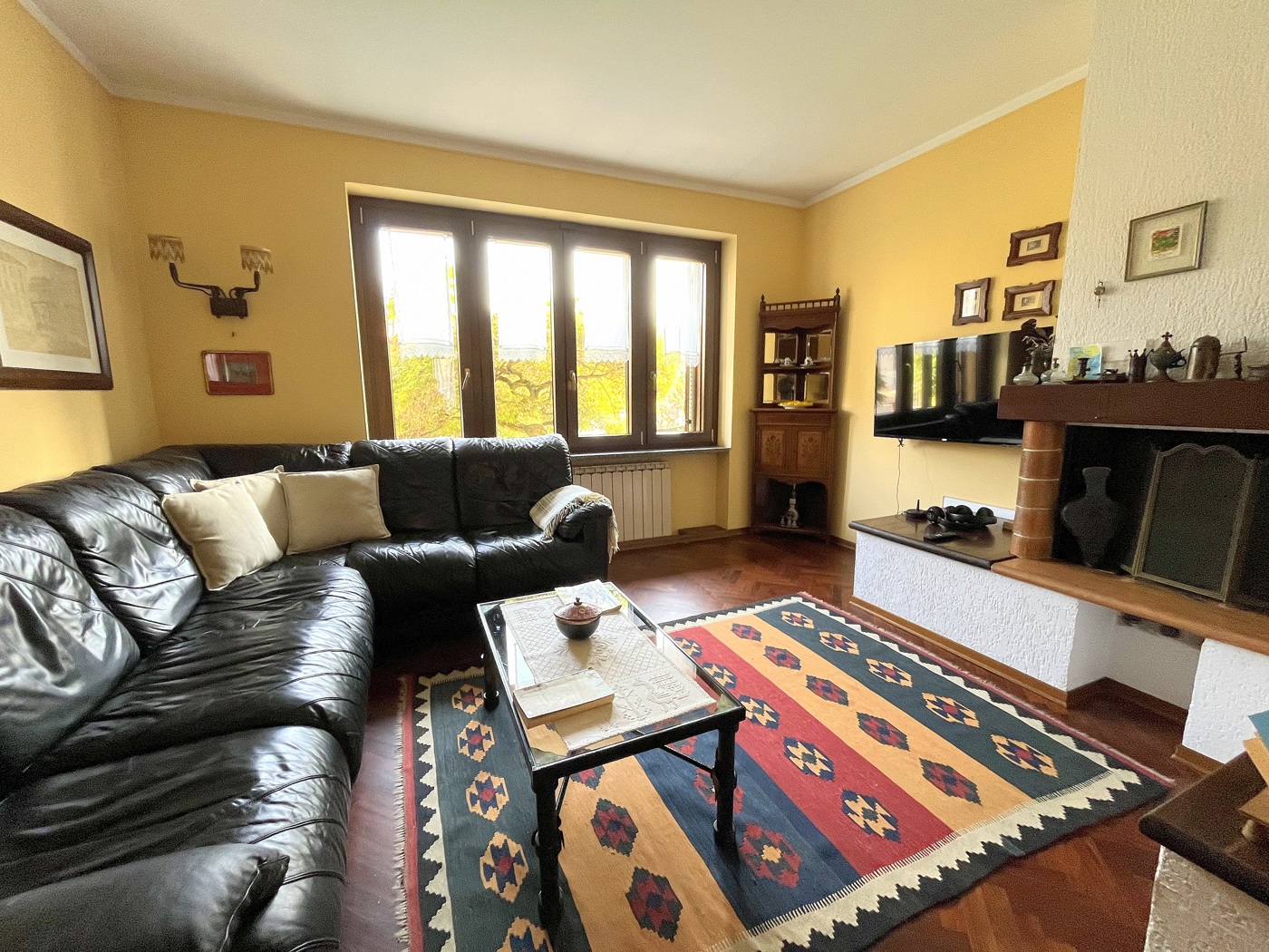 Villa con giardino a Mesero