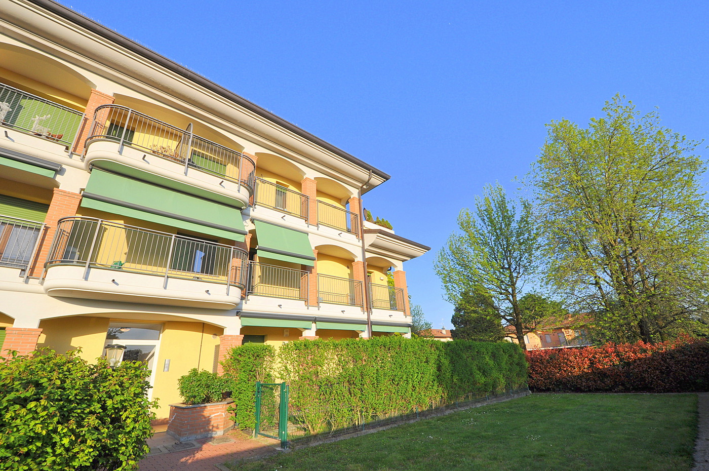 Box/Garage 18mq in vendita a Inveruno