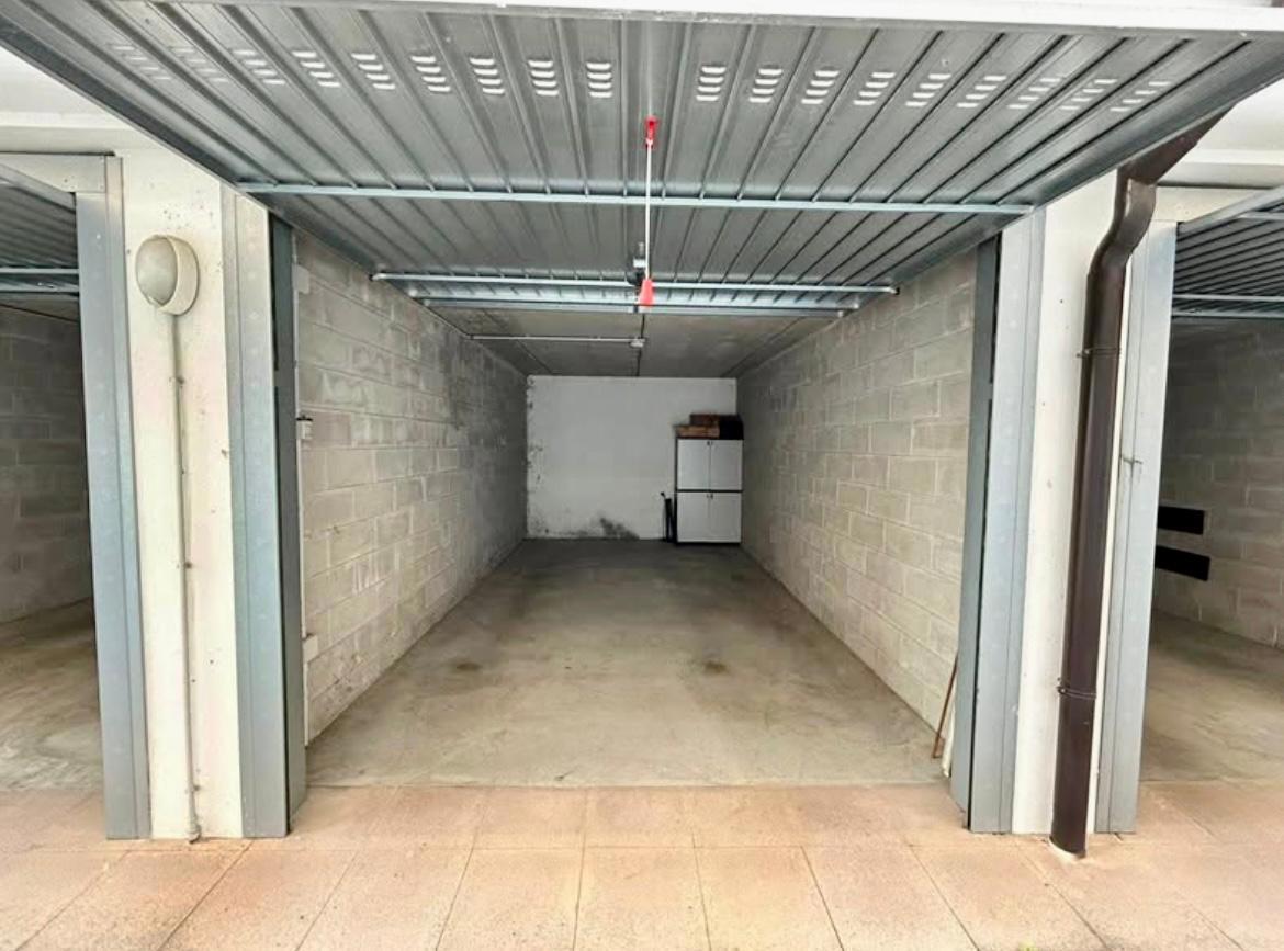Box/Garage 18mq in vendita a Inveruno