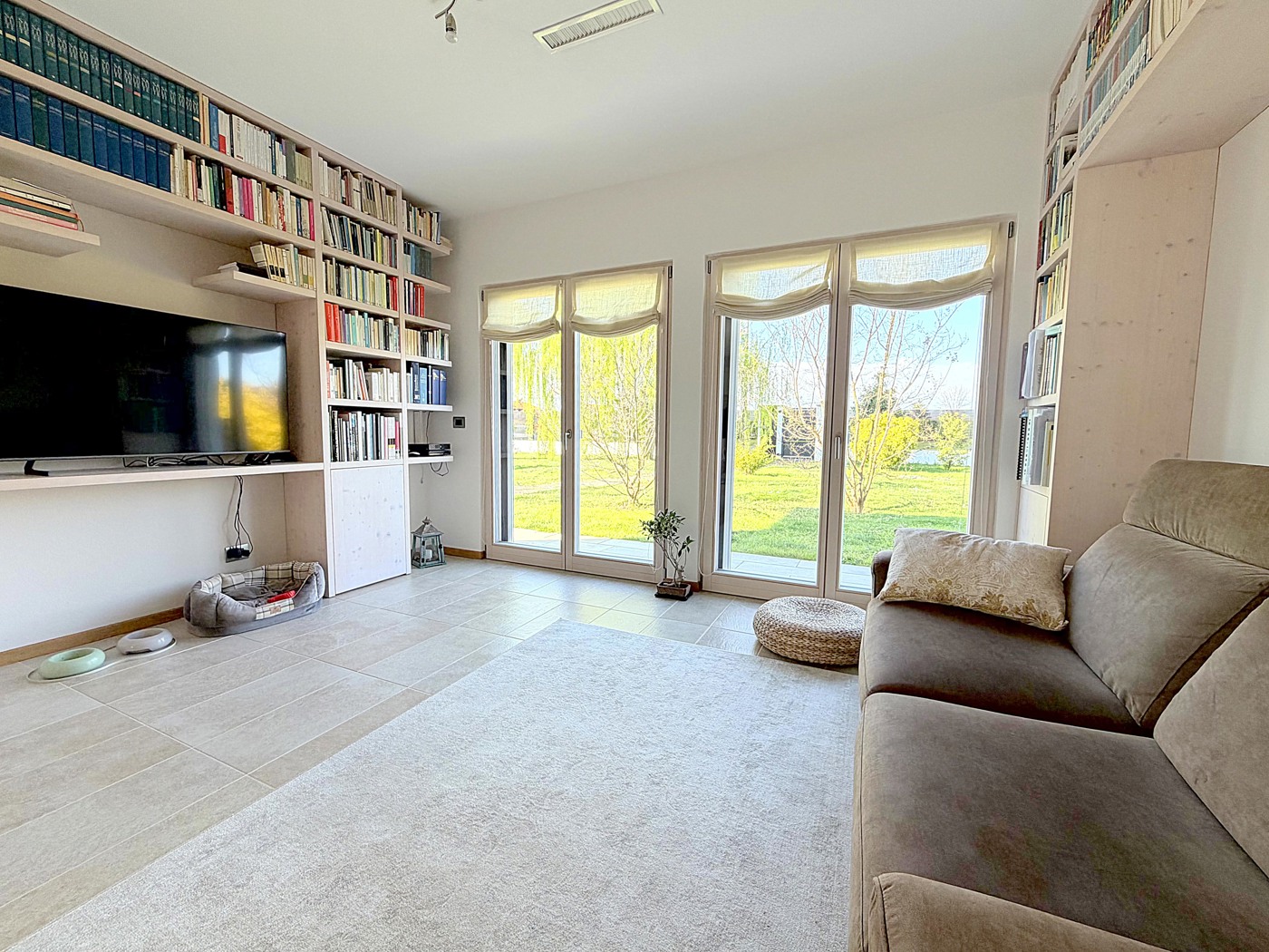 Villa con giardino a Casorezzo