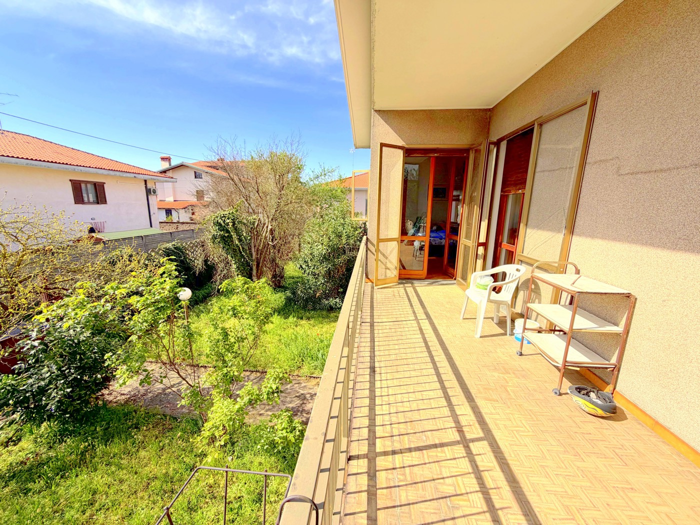 Villa con giardino a Robecchetto con Induno