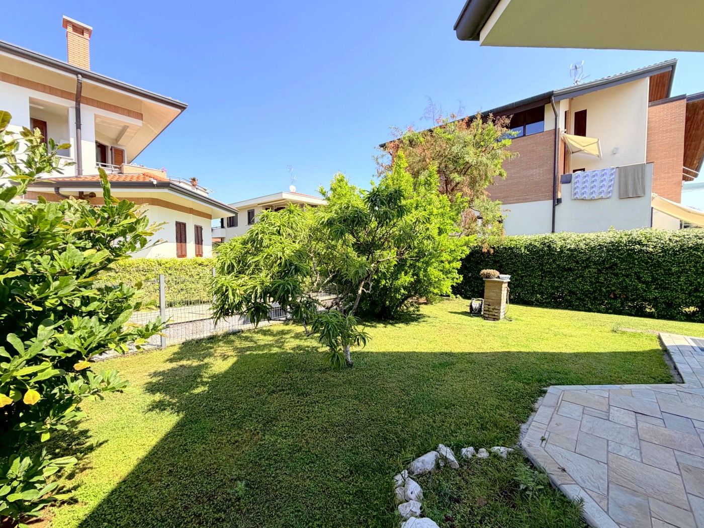 Villa con giardino a Inveruno