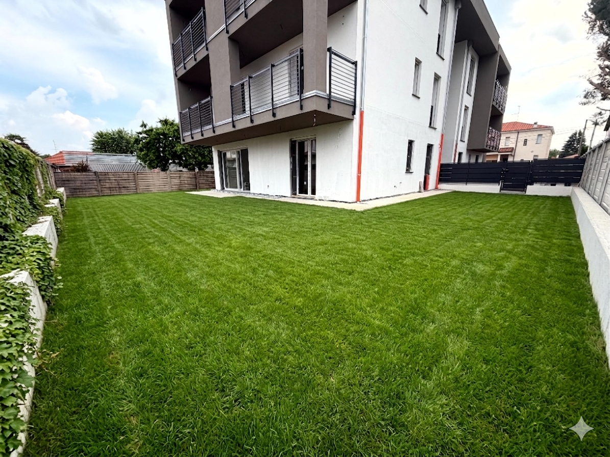 Trilocale con giardino a Busto Garolfo
