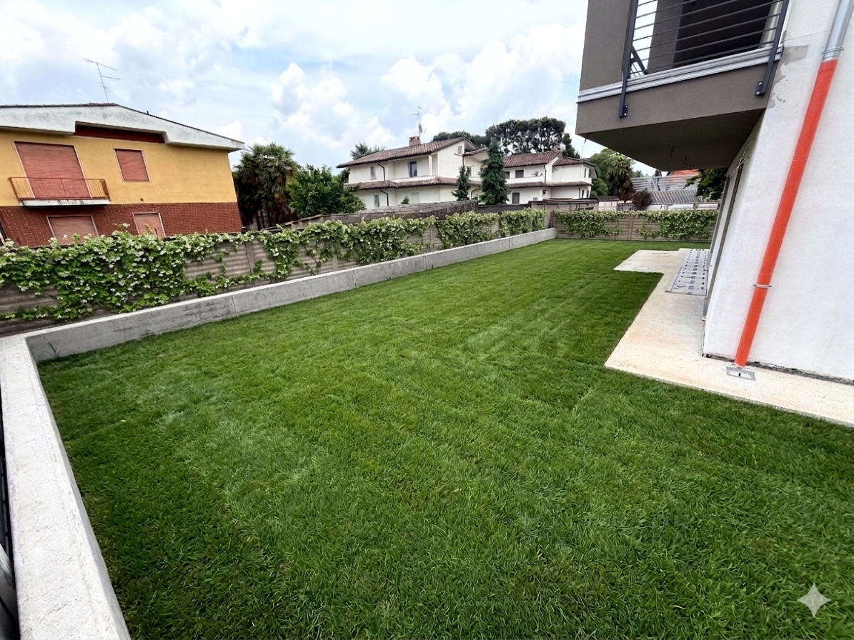 Trilocale con giardino a Busto Garolfo