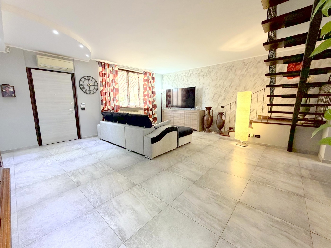 Villa con giardino a Mesero