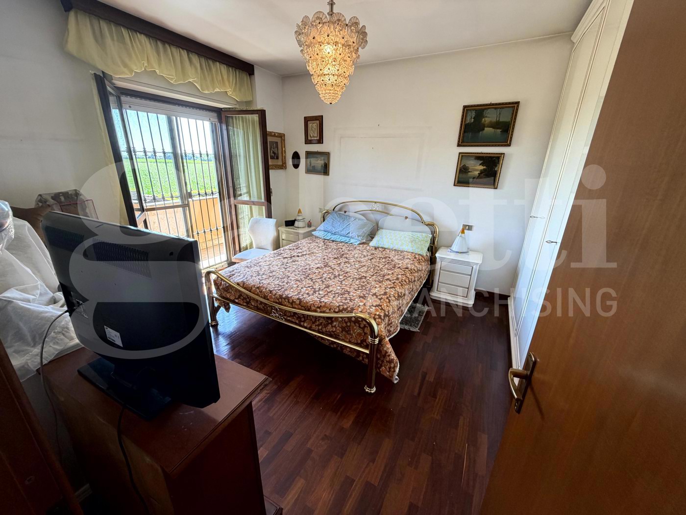 Villa con giardino a Mesero