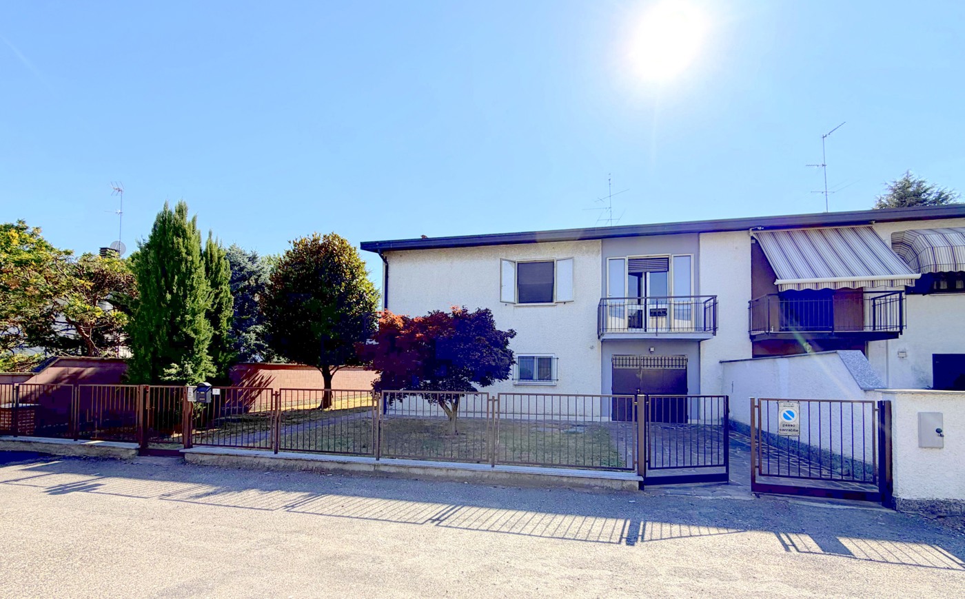 Villa con giardino a Inveruno
