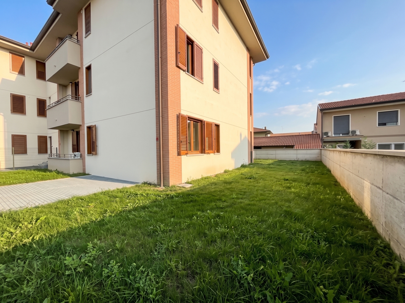 Trilocale con giardino a Robecchetto con Induno