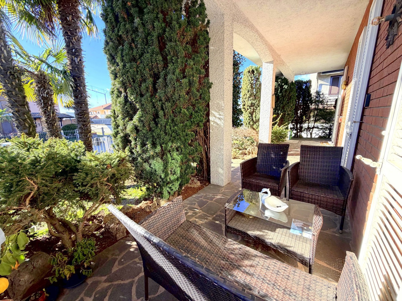 Villa con giardino a Inveruno