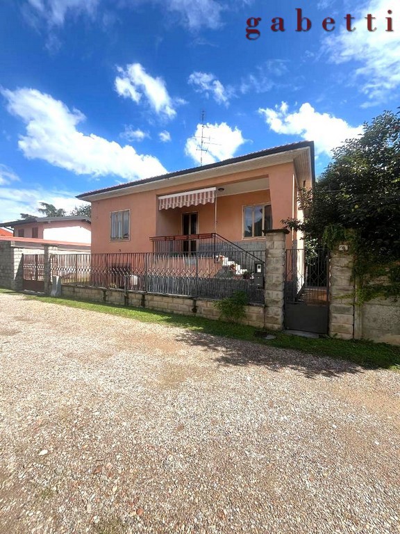 Villa arredata in affitto a Magenta