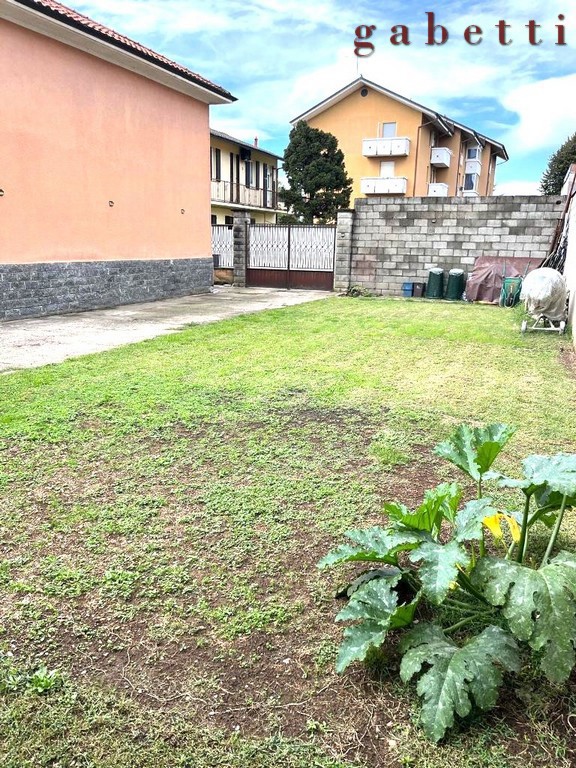 Villa arredata in affitto a Magenta