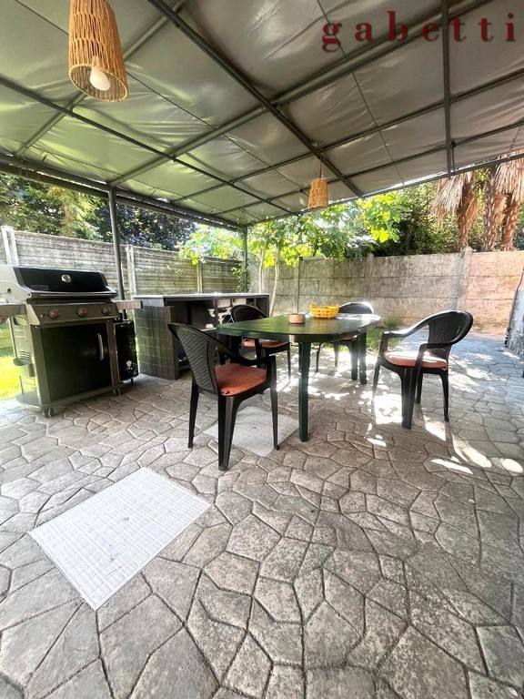 Villa arredata in affitto a Magenta