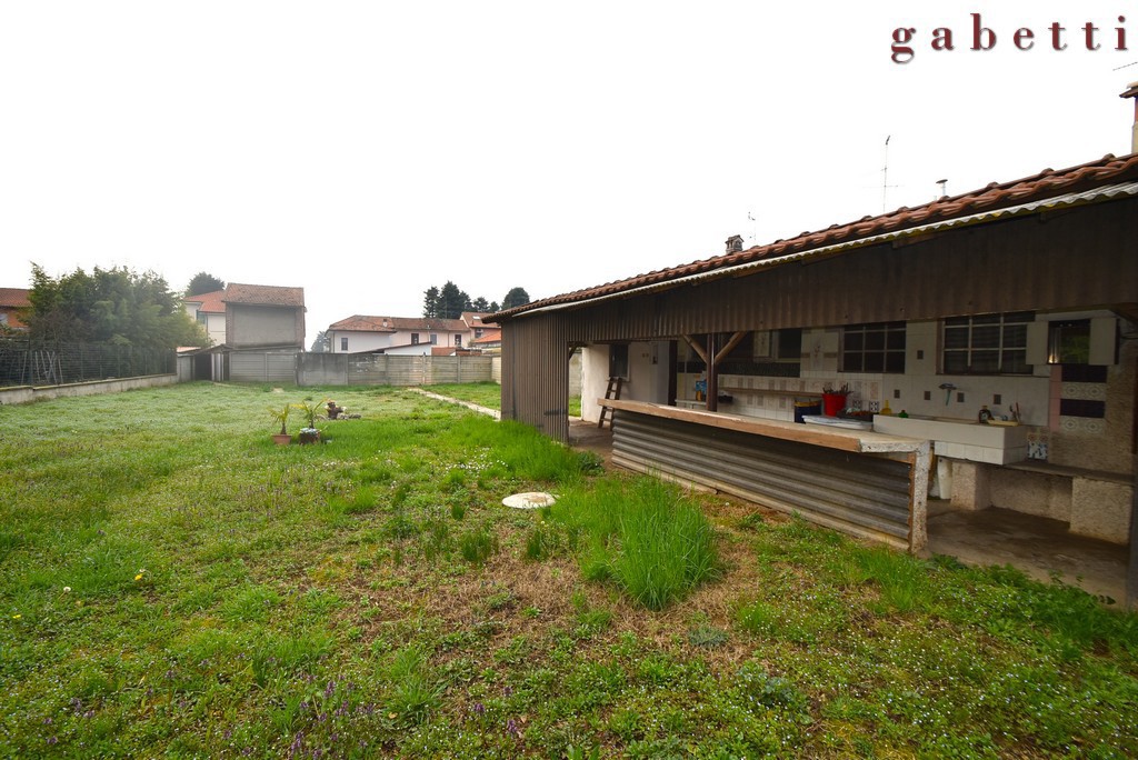Villa in vendita a Marcallo con Casone