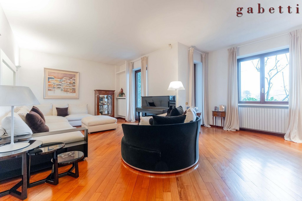 Villa in vendita a Ossona