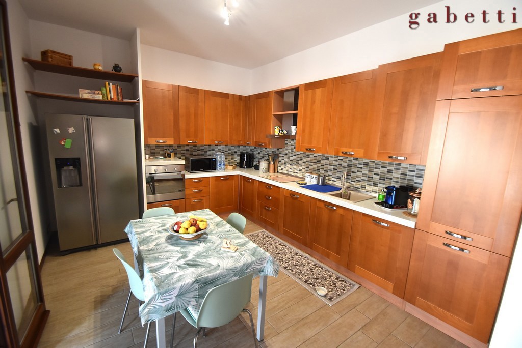 Quadrilocale in vendita a Bareggio