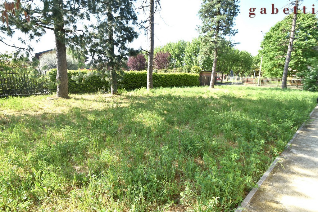 Magazzino in vendita a Robecco sul Naviglio
