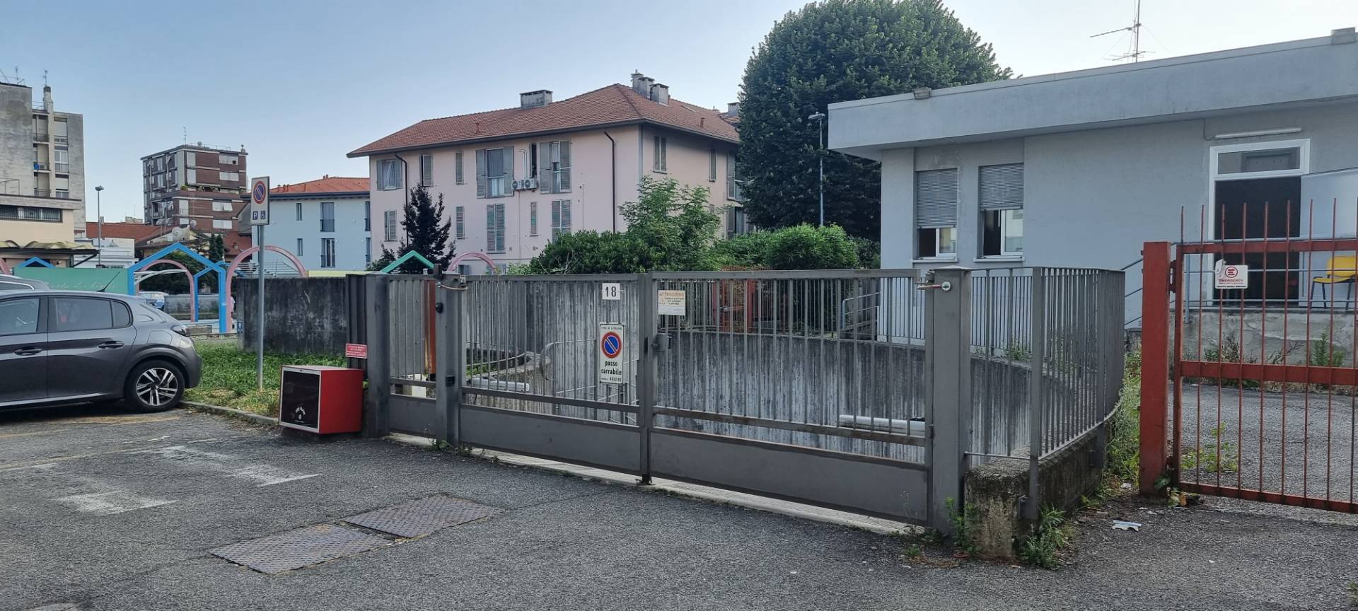 Box o garage in vendita a Lissone, Centro