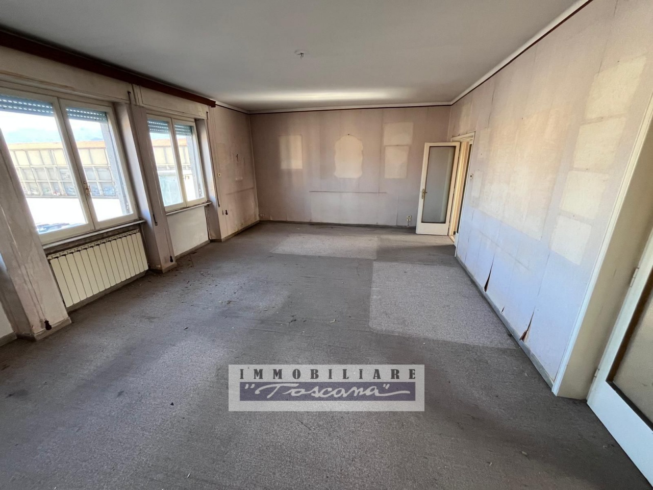 Appartamento da ristrutturare a Viareggio