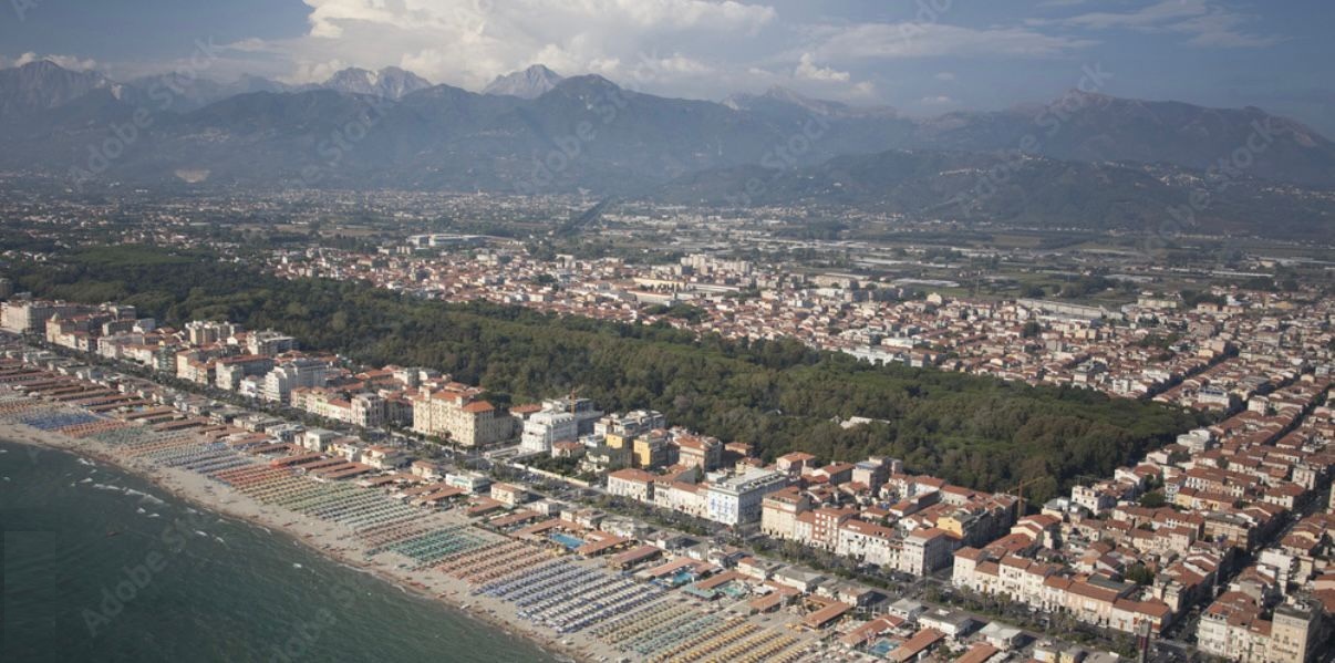 Casa indipendente con giardino a Viareggio