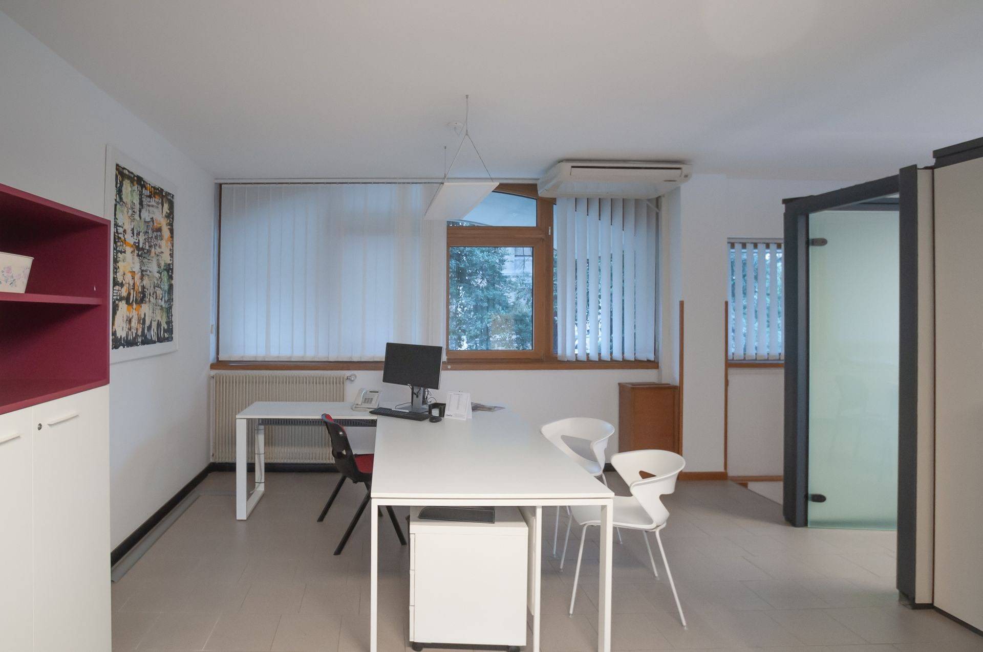 Locale commerciale in vendita a Gorizia, Centro storico