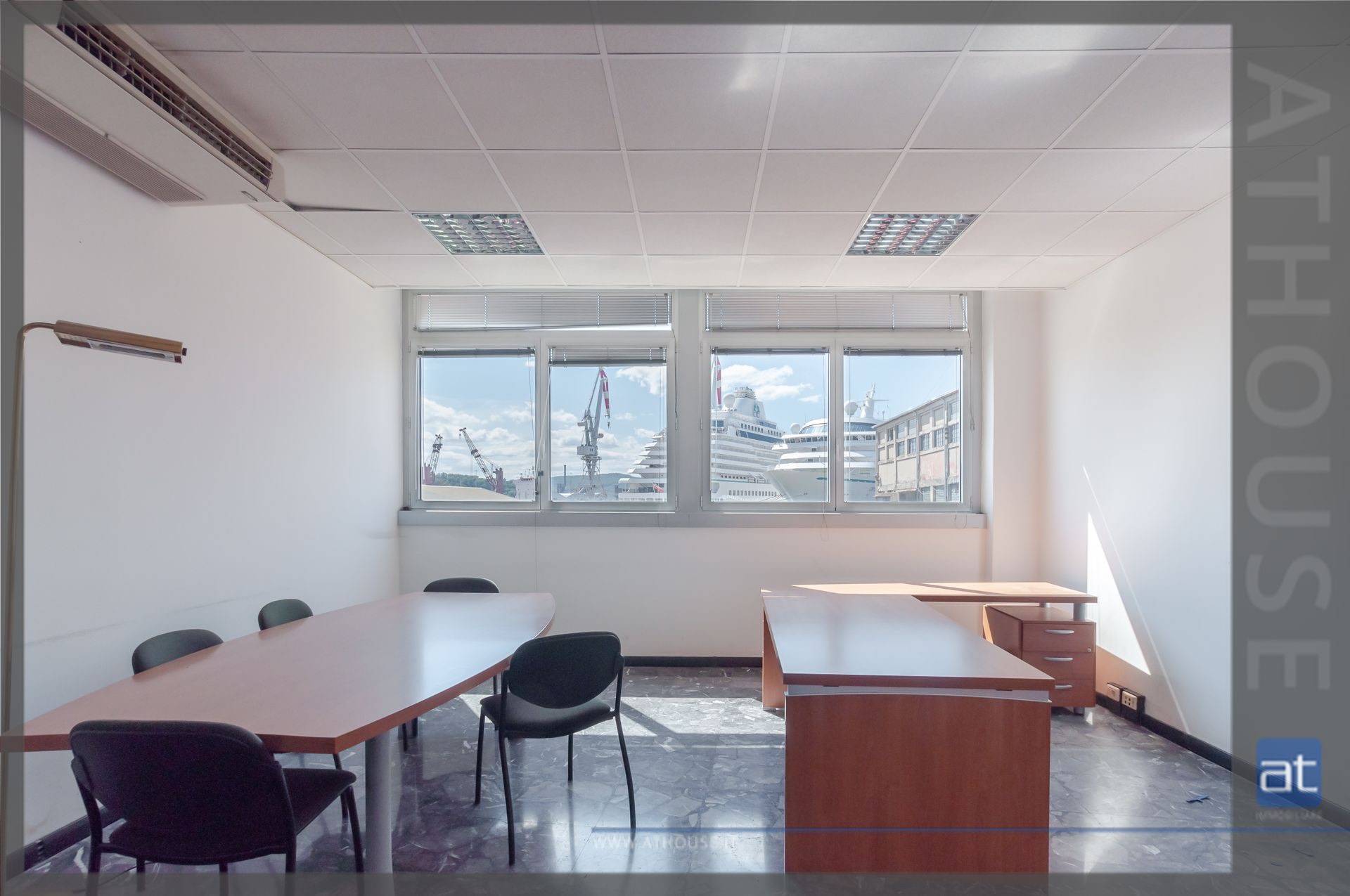 Studio/Ufficio in affitto a Trieste, I-34144