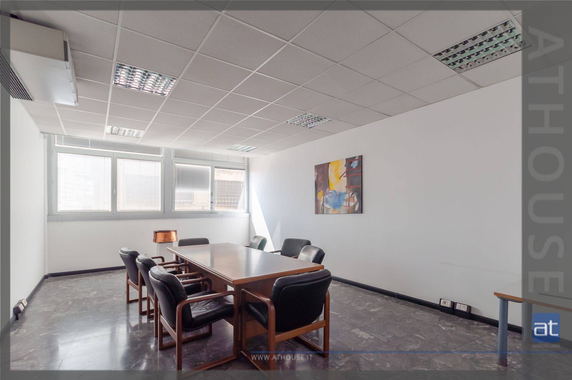 Studio/Ufficio in affitto a Trieste, I-34144