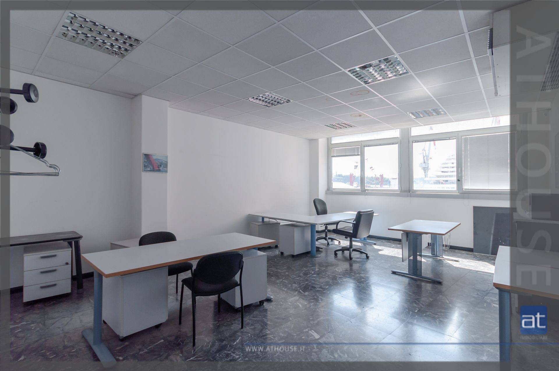 Studio/Ufficio in affitto a Trieste, I-34144