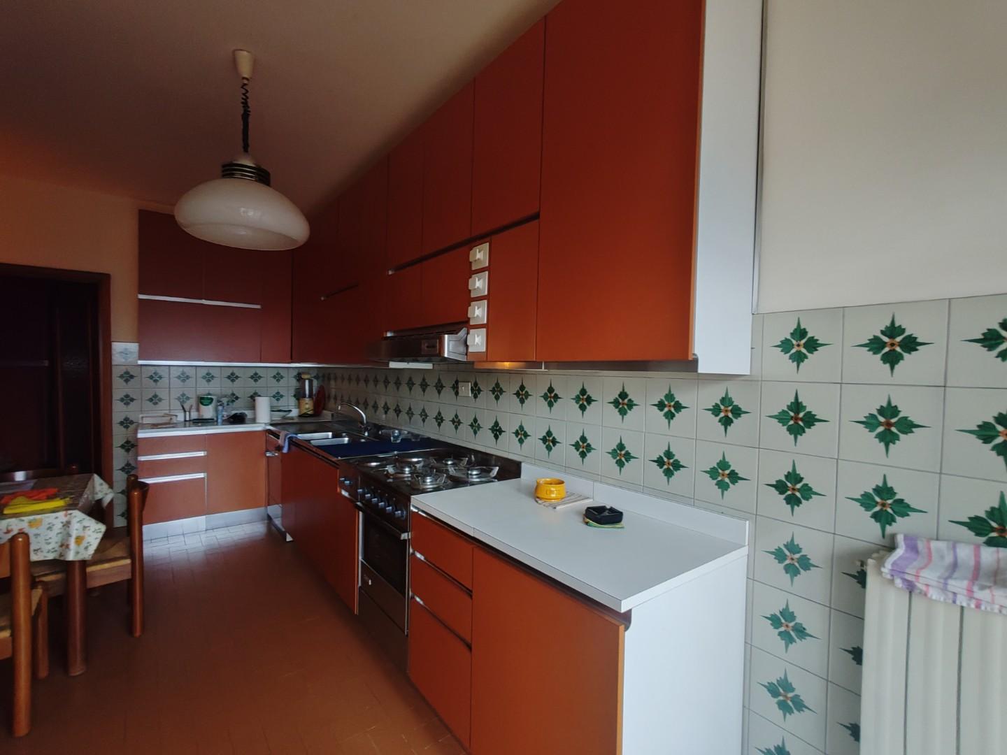 Appartamento in vendita, Massa zona viali