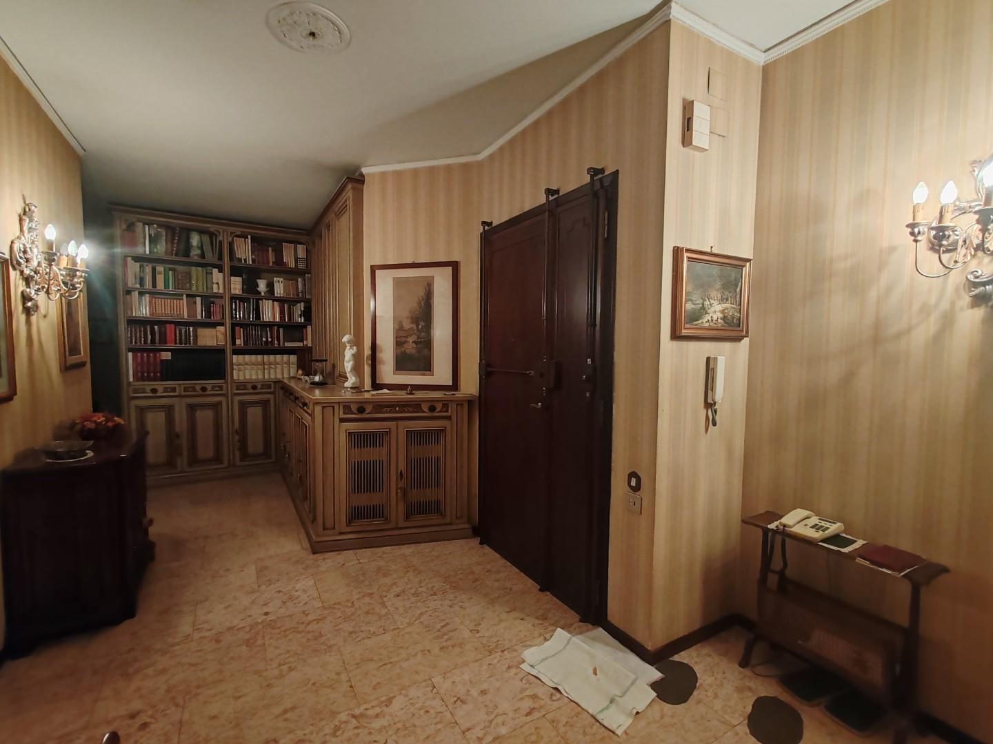 Appartamento in vendita, Massa zona viali