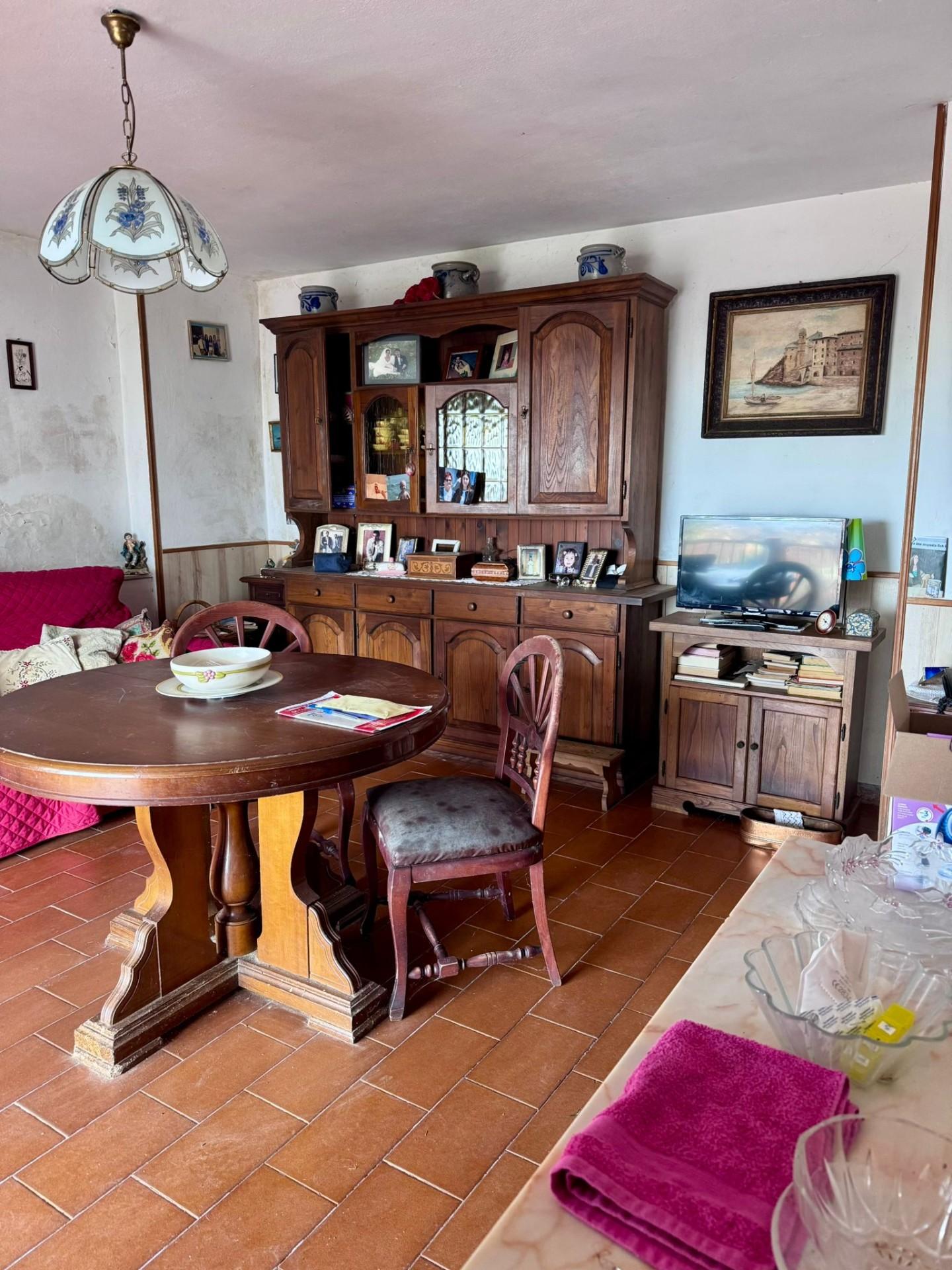 Casa indipendente con terrazzo, Massa capaccola