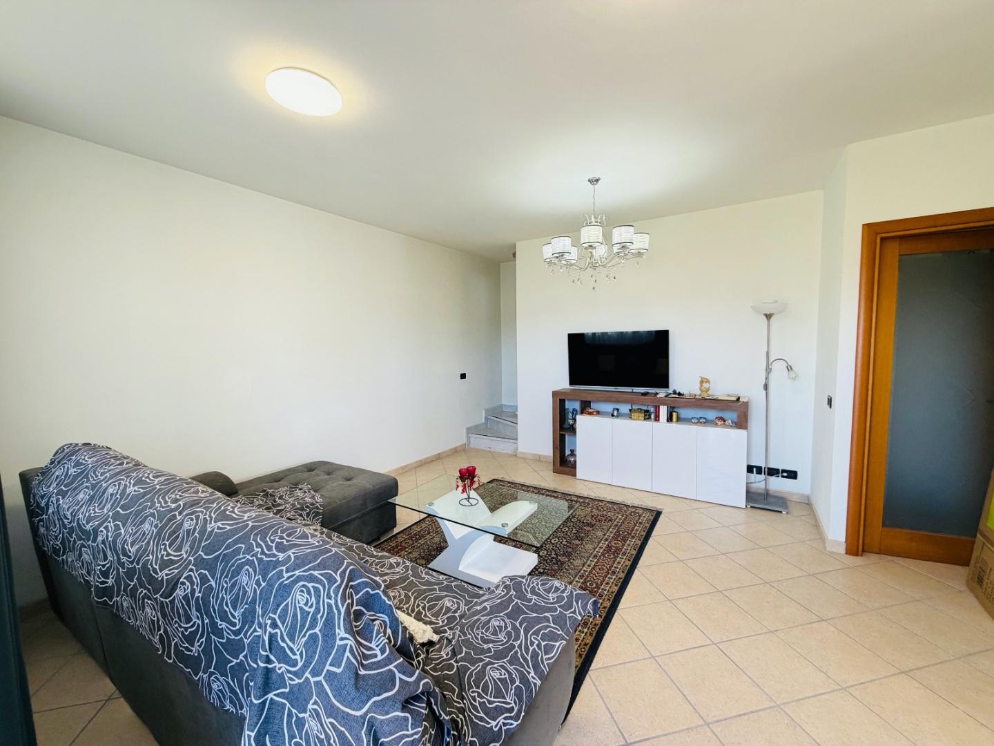 Villa con giardino, Massa marina di