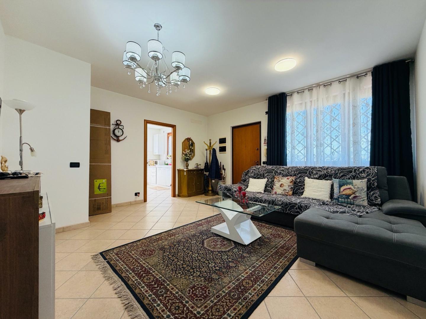 Villa con giardino, Massa marina di