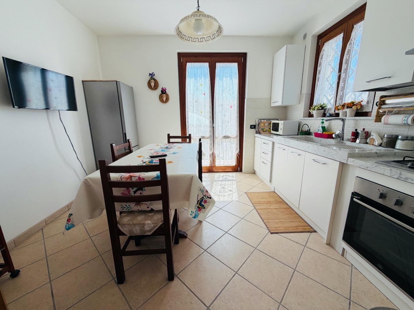 Villa con giardino, Massa marina di